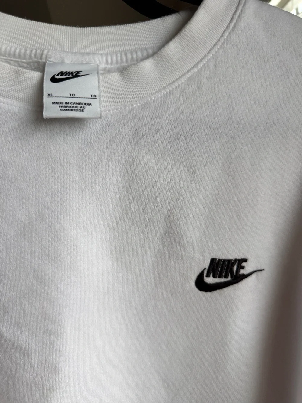 ✨ Nike Club Fleece White Oversized Crewneck Sweatshirt ✨